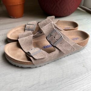 BIRKENSTOCK Arizona Soft Footbed Suede Leather Stone Coin Size 40 (US9-9.5)